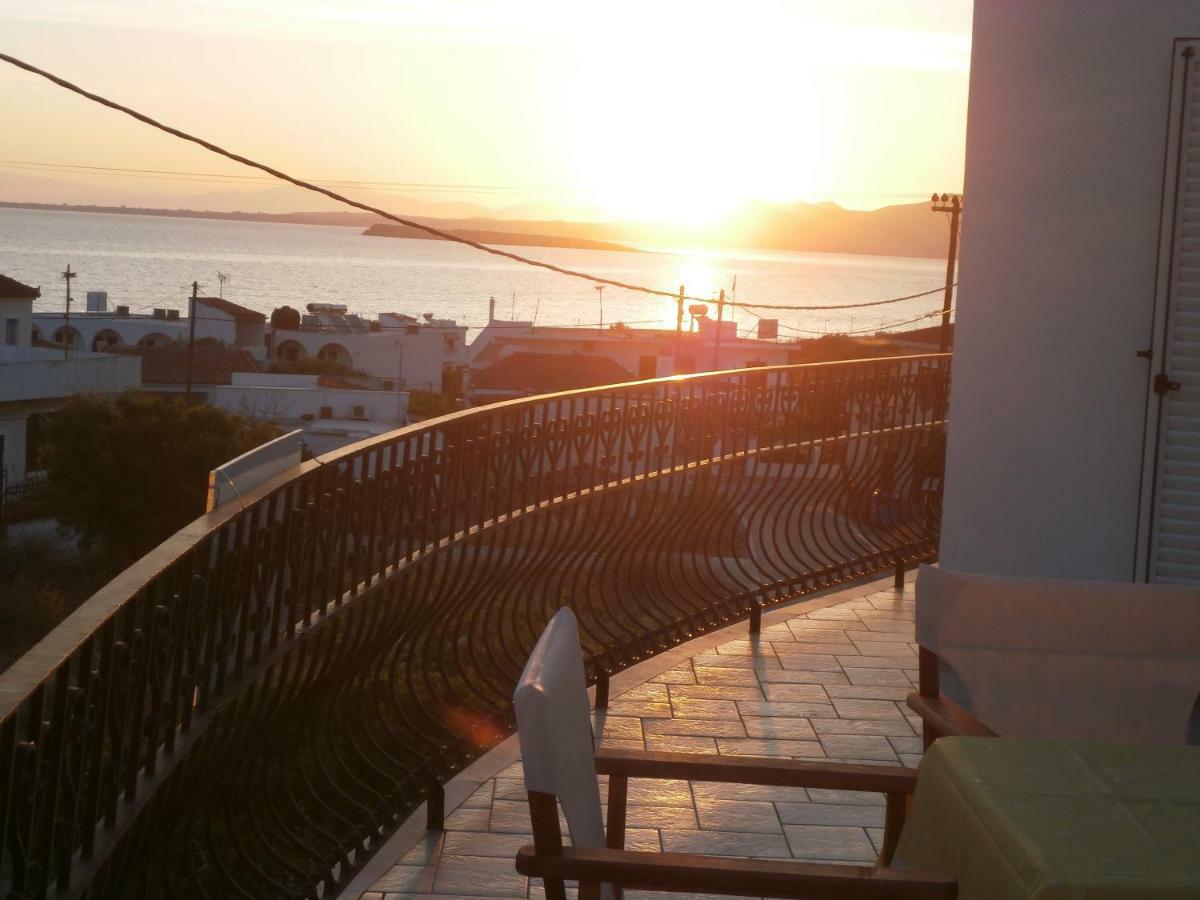 Flisvos House Apartment Megalochori  ภายนอก รูปภาพ